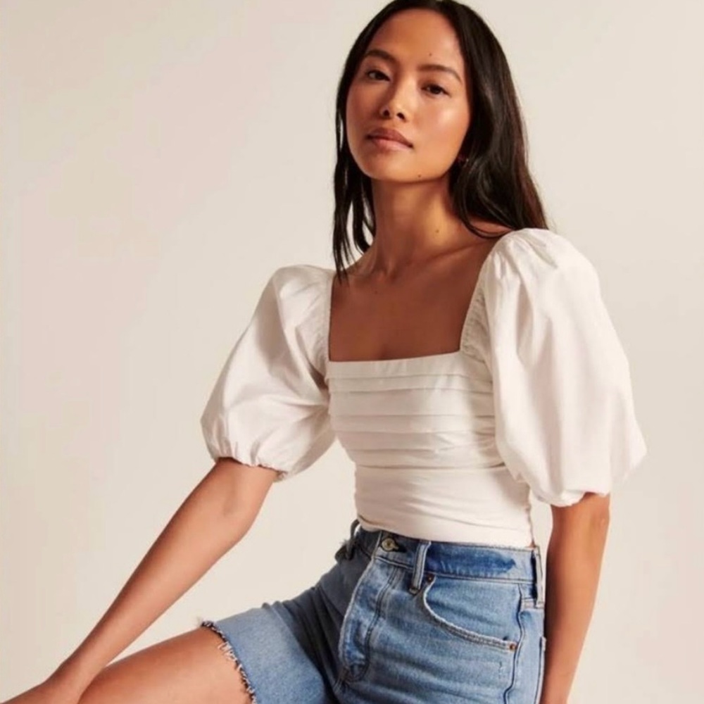 Abercrombie White Square Neck Rouched Puff Sleeve Top